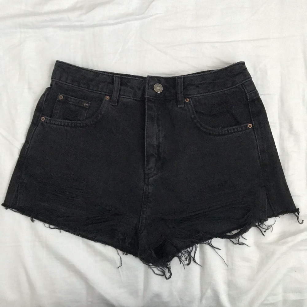 Topshop Ripped High Rise Denim Shorts - Picture 4 of 11